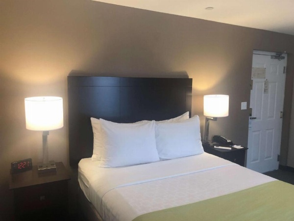 Best Western Fort Lee image 15