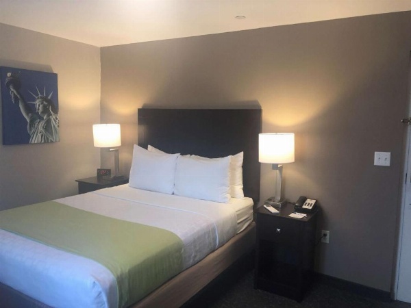 Best Western Fort Lee image 16