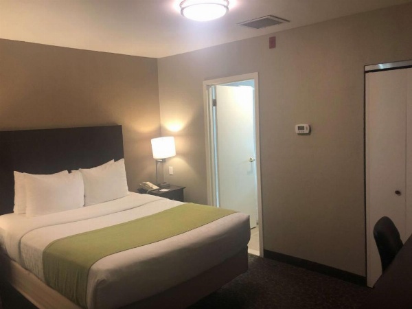 Best Western Fort Lee image 17