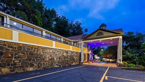 Best Western Fort Lee image 2