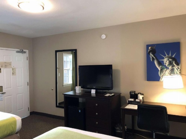 Best Western Fort Lee image 23